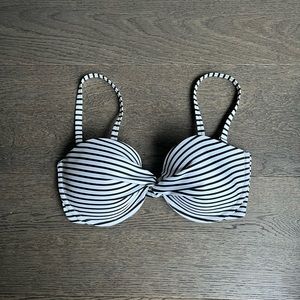 Abercrombie & Fitch Convertible Balconette Bikini Top